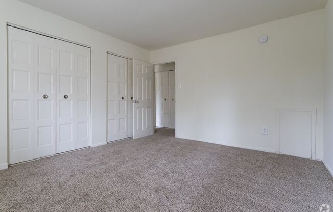 1 bed, 1 bath, 640 sqft, $1,319, Unit O305