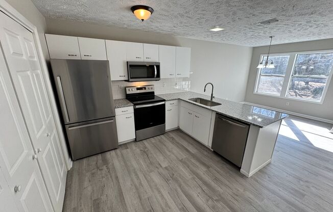 6771-5 Willowbrook Drive-Stewarts Creek-Completely Renovated Unit -  Two Weeks Free Rent On First Full Months Rent