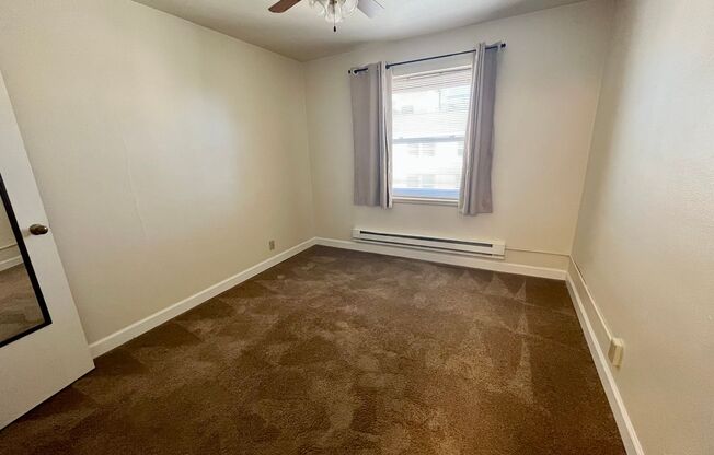 1 bed, 1 bath, $875, Unit 809