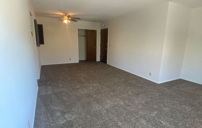 Country Park Apartments
