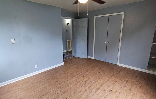 3 beds, 1 bath, $1,350