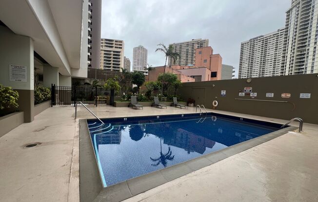 Studio, 1 bath, 317 sqft, $1,800, Unit 909