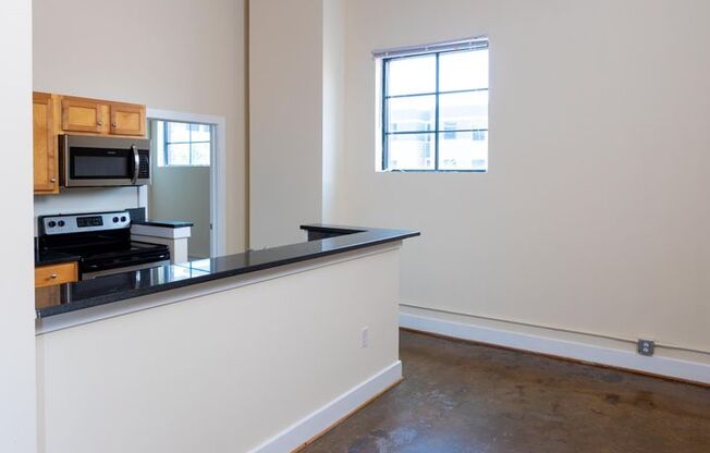 2 beds, 2 baths, 900 sqft, $1,850, Unit 205