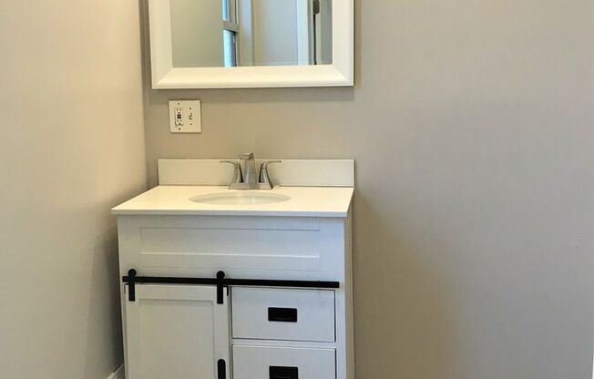 1 bed, 1 bath, 550 sqft, $1,100, Unit #101 (1)