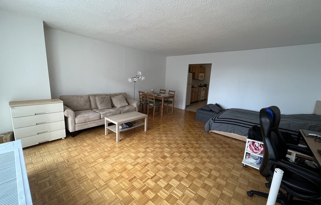 Studio, 1 bath, 500 sqft, $2,500, Unit 606