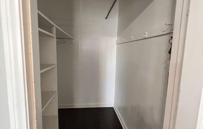 1 bed, 1 bath, 775 sqft, $1,050, Unit 1411-2