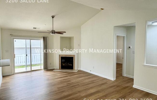 3206 SALUD LN