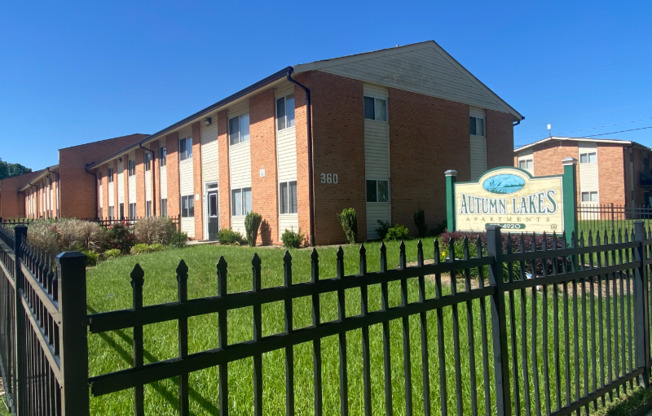 372 BEECHMONT CT