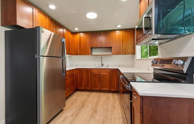 2 beds, 1 bath, 875 sqft, $2,595, Unit 17