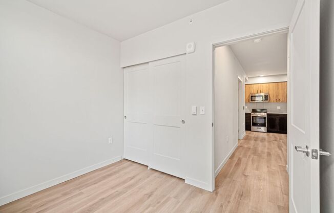 2 beds, 1 bath, 660 sqft, $2,200, Unit 208