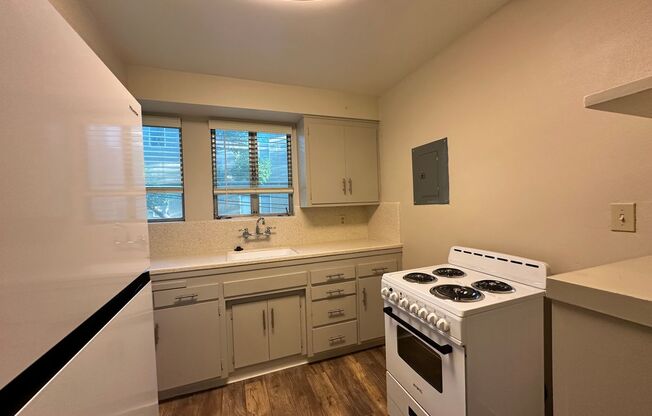 5488 and 5492 Carlson Drive