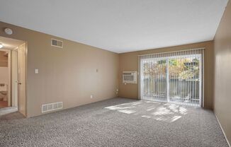 2 beds, 1 bath, 815 sqft, $1,625, Unit 22-Unit 5