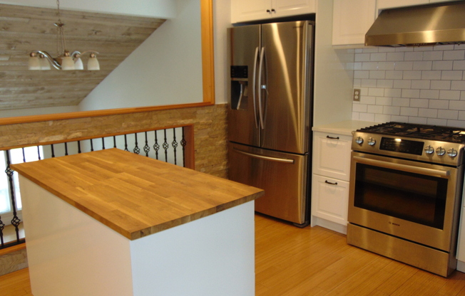 Stunning 3BR 1.75 BA Sammamish Home.  Recently Remodeled, Tons of Upgrades!