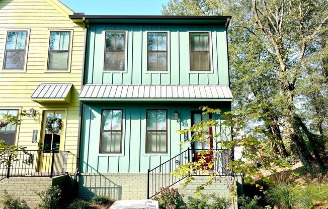 Welcome to this charming 2-bedroom, 3-bathroom house located in the heart of Atlanta, GA.