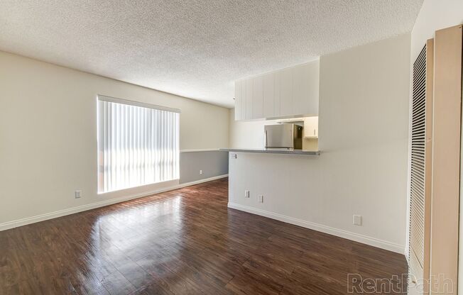 Studio, 1 bath, 476 sqft, $1,895, Unit 12