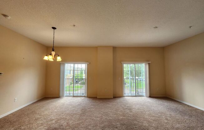 STUNNING 2-bedroom condo in Winter Garden!