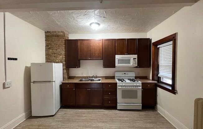 Studio, 1 bath, 366 sqft, $810, Unit 308