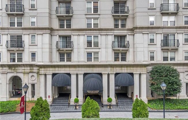 1 bed, 1 bath, $1,695, Unit 199 14th St NE Unit 201