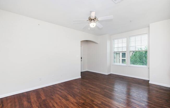 3 beds, 2 baths, 1,170 sqft, $1,957