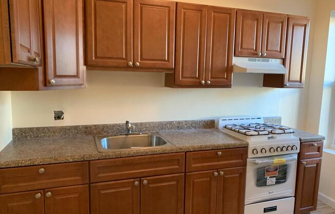 1 bed, , 3,042 sqft, $2,500, Unit 2F