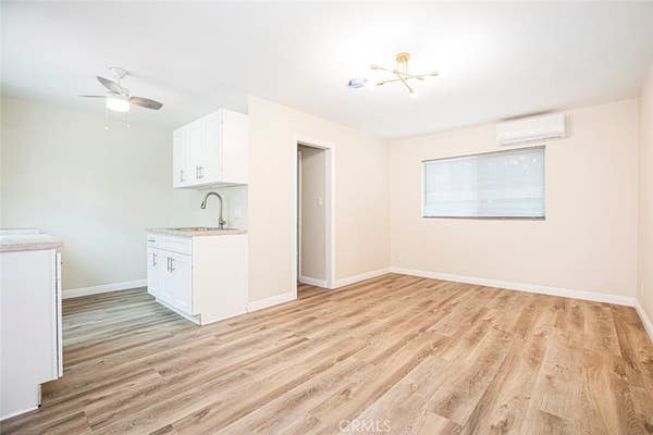 6250 VINELAND AVE
