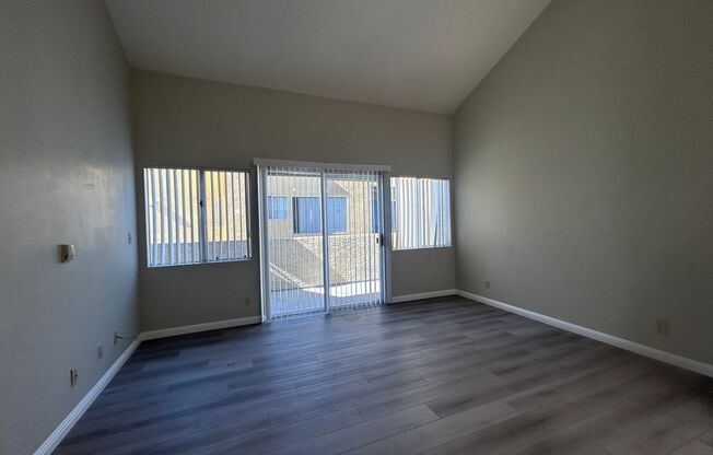 2 beds, 1 bath, 720 sqft, $2,850, Unit 5