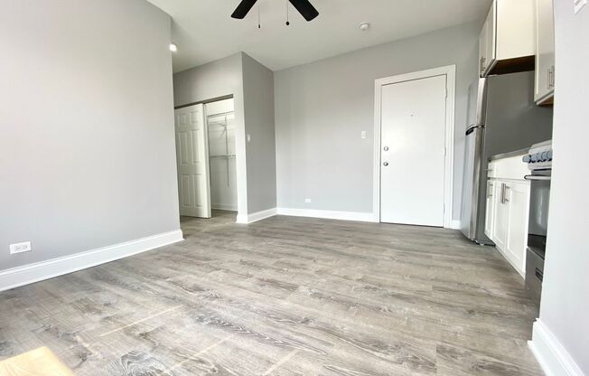 Studio, 1 bath, 350 sqft, $1,175, Unit 4756-311