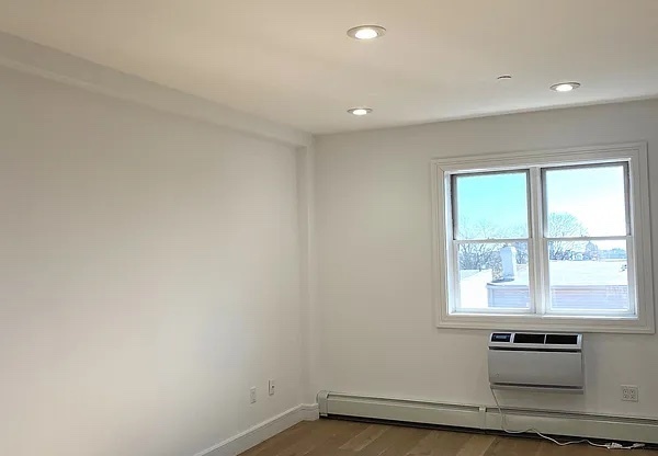 20 TERRACE PL