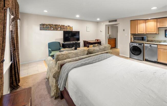 1 bed, 1 bath, 450 sqft, $3,950