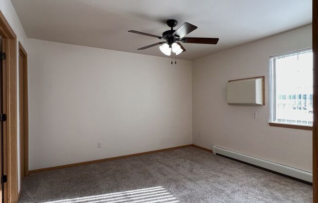 3 beds, 2 baths, 1,319 sqft, $1,630, Unit ML 525-10