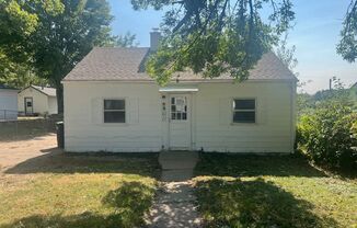 A Great 3BD/1BA Single Family Home!