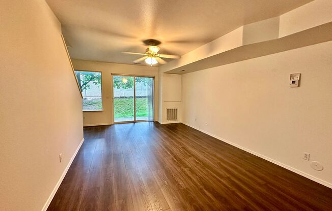230,32,34,36 Leadora Ln.