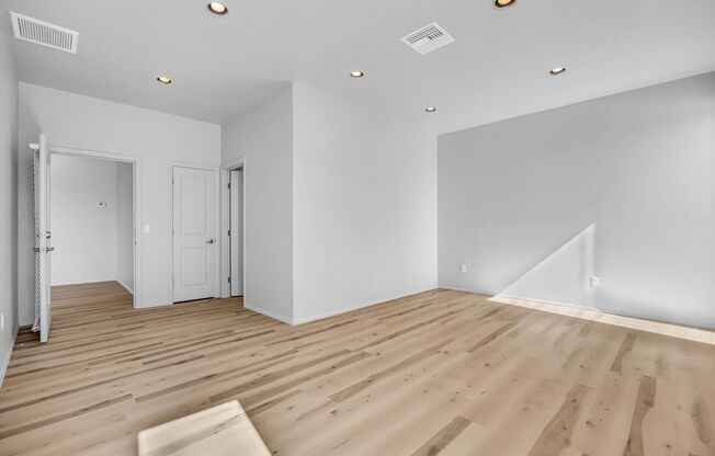 2 beds, 2 baths, 1,308 sqft, $2,125, Unit 34