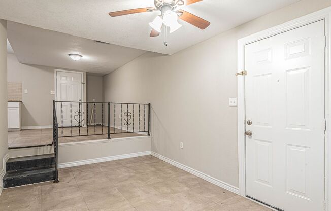 2 beds, 1 bath, $1,255