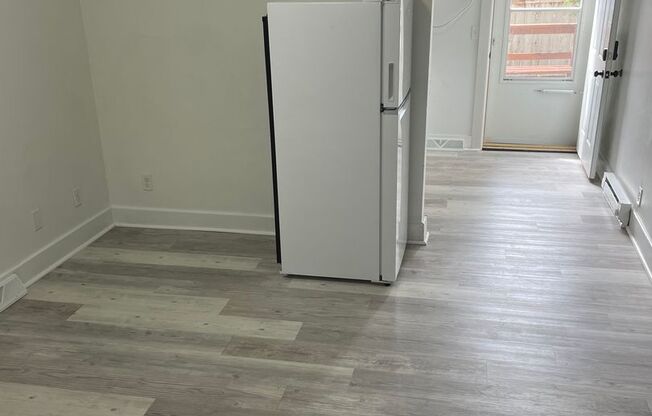 1 bed, 1 bath, 500 sqft, $625, Unit Unit 2