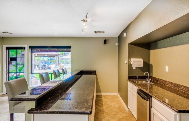 2 beds, 2 baths, 919 sqft, $1,675, Unit 1098