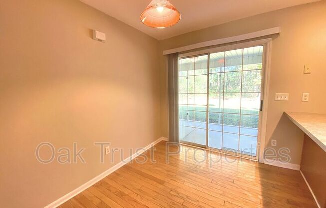 8160 SHADOW OAK DR