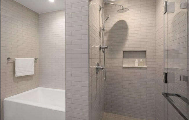 2 beds, 2 baths, $9,450, Unit 35J