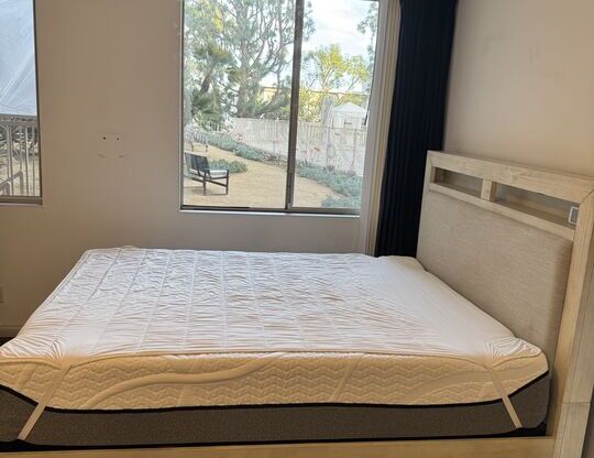 1 bed, 2 baths, 850 sqft, $3,900, Unit 209