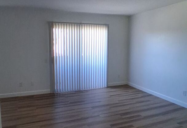 2 beds, 2 baths, 836 sqft, $2,550, Unit 201