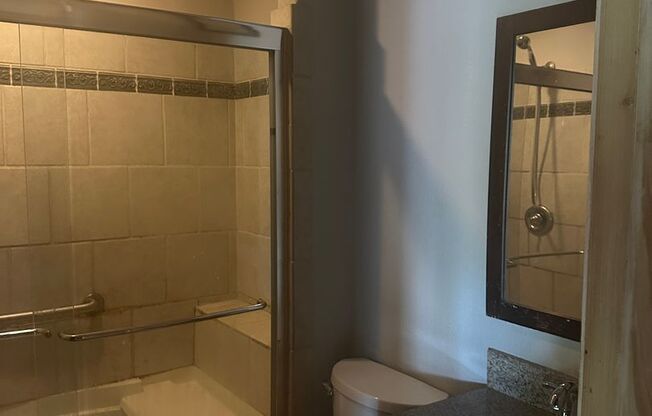 2 beds, 1 bath, $1,195