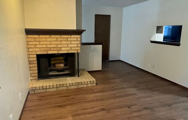 1 bed, 1 bath, $950