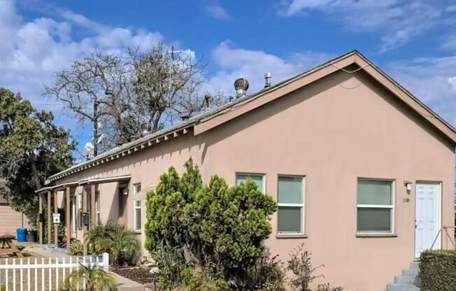 TORRANCE 1 BDRM APT FOR LEASE!