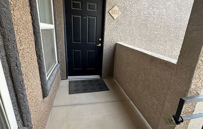 Beautiful 1 Bedroom 1 Bathroom Condo! Property Wont Last Long!