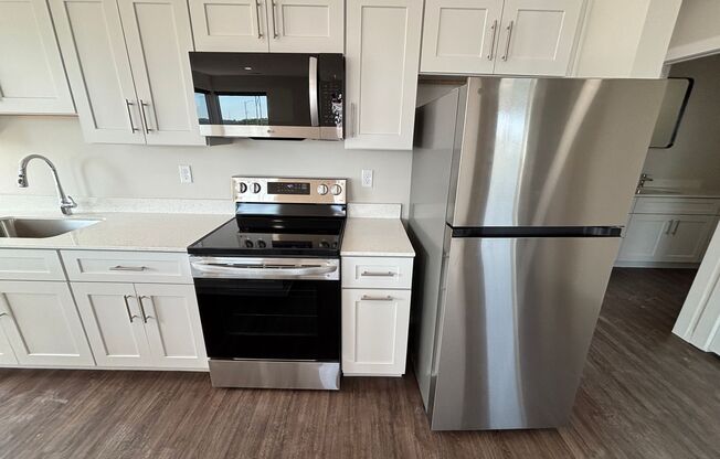 2 beds, 2 baths, 957 sqft, $1,895, Unit 526 - B1182 Corner Unit