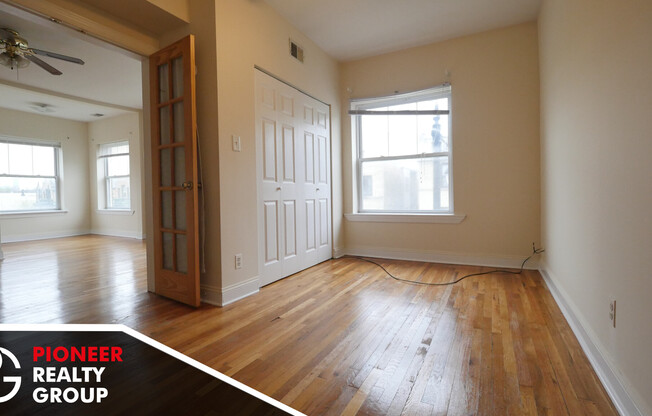 3529 5 N BROADWAY