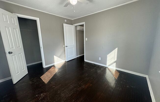 2 beds, 1 bath, $1,200