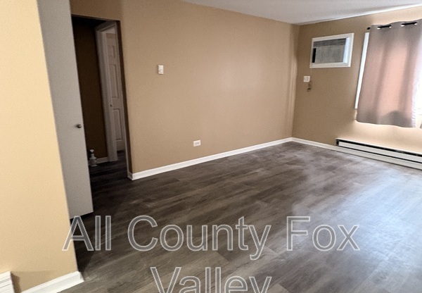 174 S WATERS EDGE DR