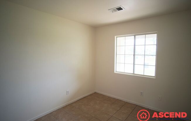 3 beds, 2 baths, $1,900