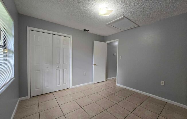 2 beds, 1 bath, 915 sqft, $1,450